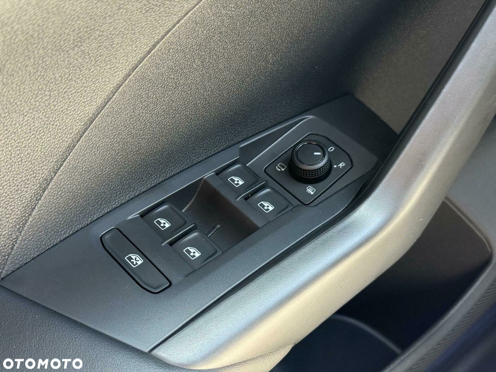 Volkswagen T-Cross - 27