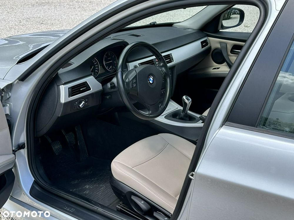 BMW Seria 3 - 10