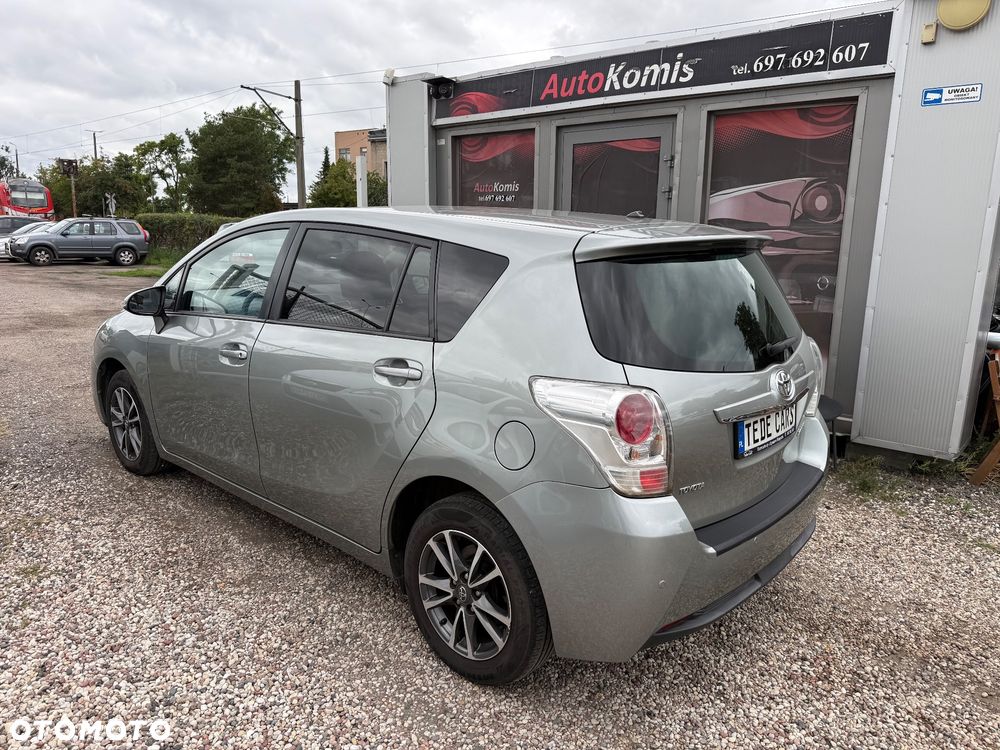 Toyota Verso 2014 photo 3