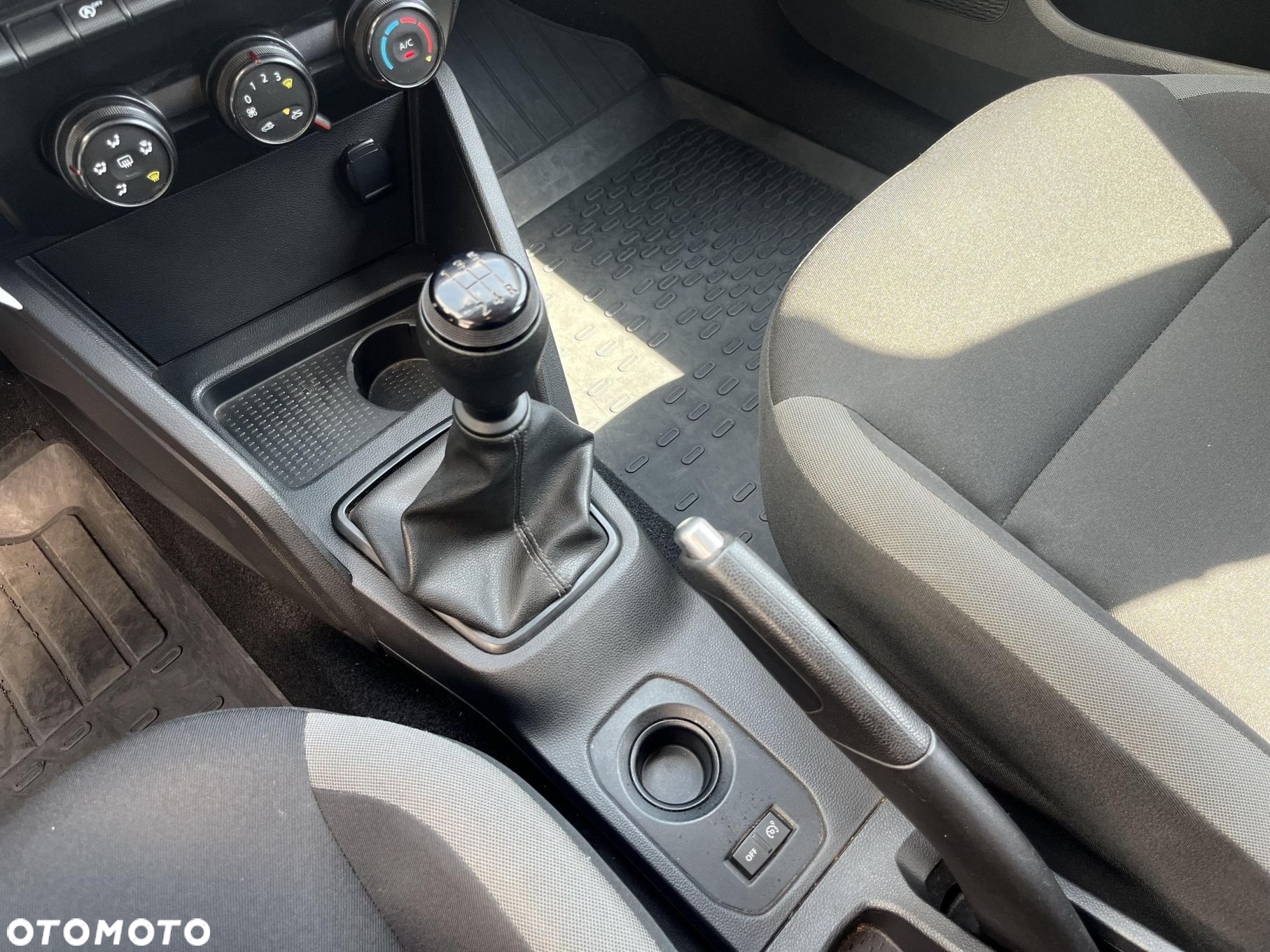 Dacia Duster 1.0 TCe Essential - 15