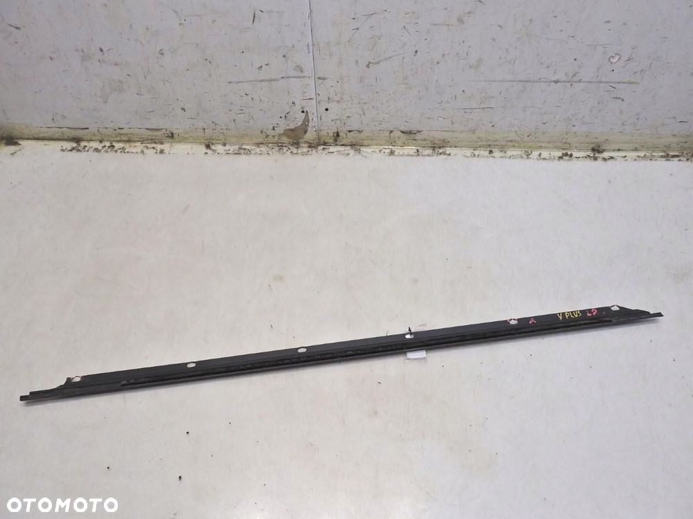 LISTWA ZGARNIAJĄCA LEWY PRZÓD VW GOLF V PLUS 5M0837477 - 5