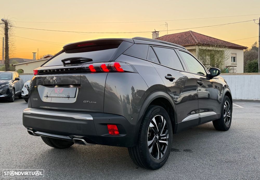 Peugeot 2008 1.2 PureTech GT Line - 4