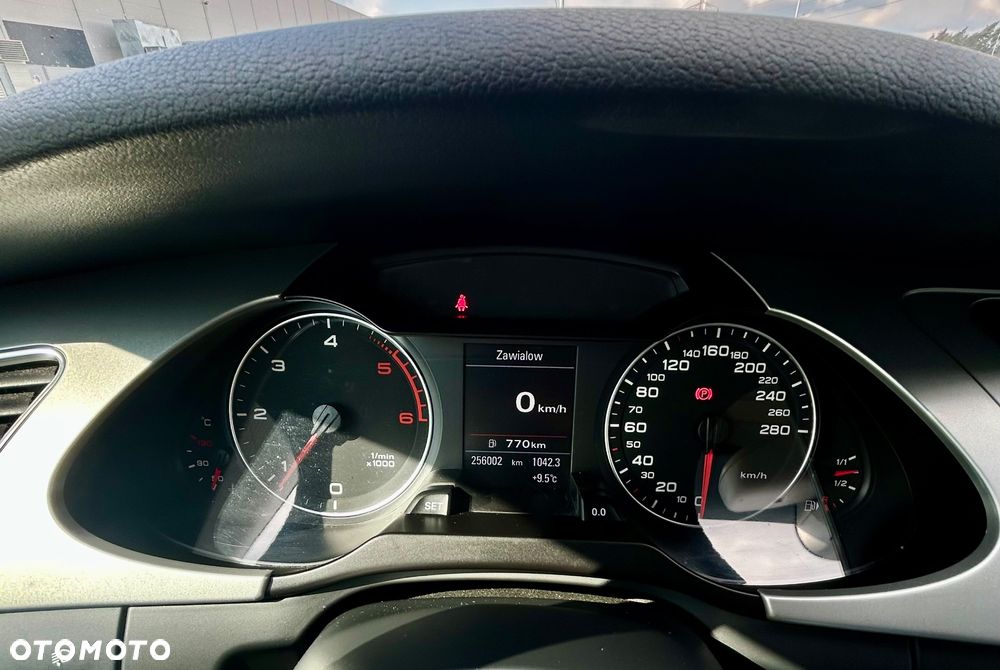 Audi A4 Limousine - 12