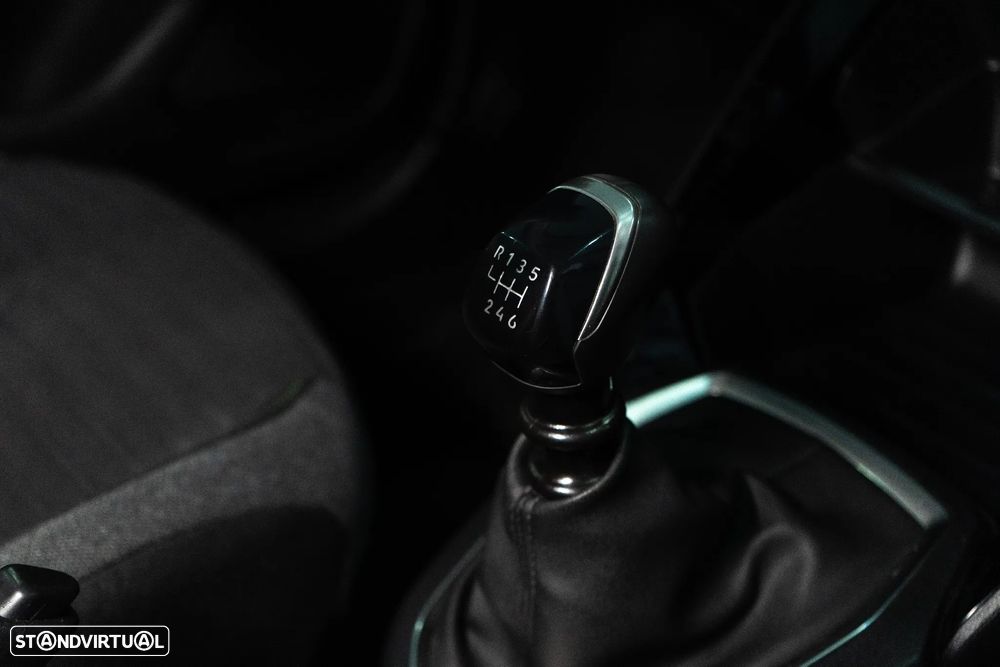 Peugeot 208 1.2 PureTech Active Pack - 9