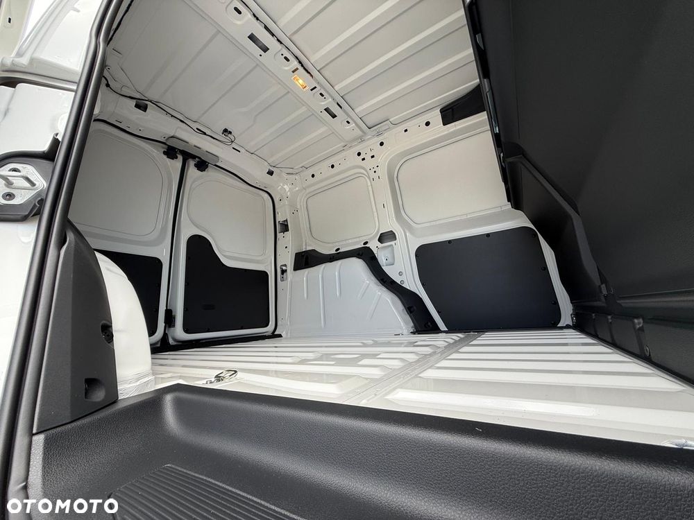 Volkswagen Caddy - 29