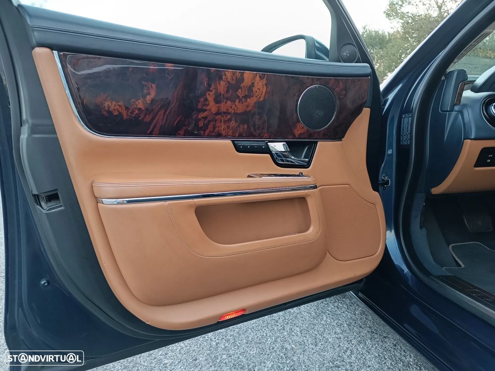 Jaguar XJ 3.0 V6 S Portfolio - 25