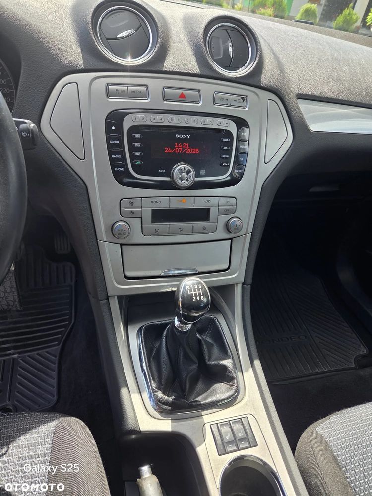 Ford Mondeo 2.0 TDCi Titanium - 18