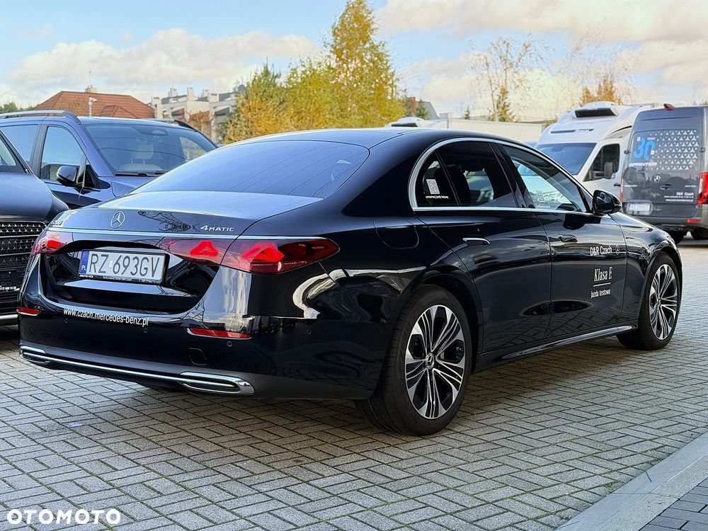 Mercedes-Benz Klasa E 200 mHEV 4-Matic Avantgarde 9G-Tronic - 8