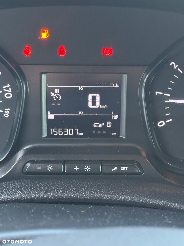 Opel vivaro - 14