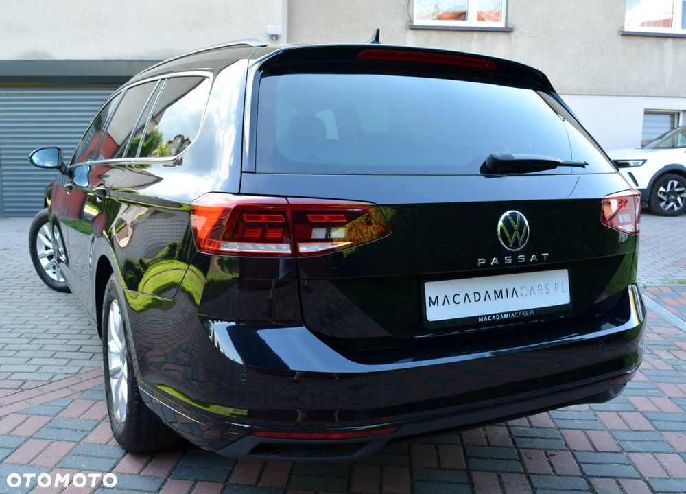 Volkswagen Passat 2.0 TDI SCR DSG Business - 4