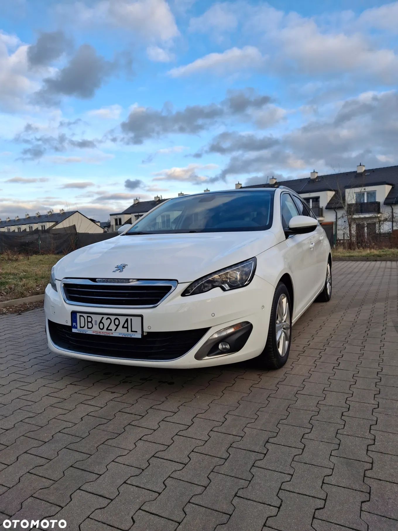 Peugeot 308 1.2 PureTech Allure S&S - 1