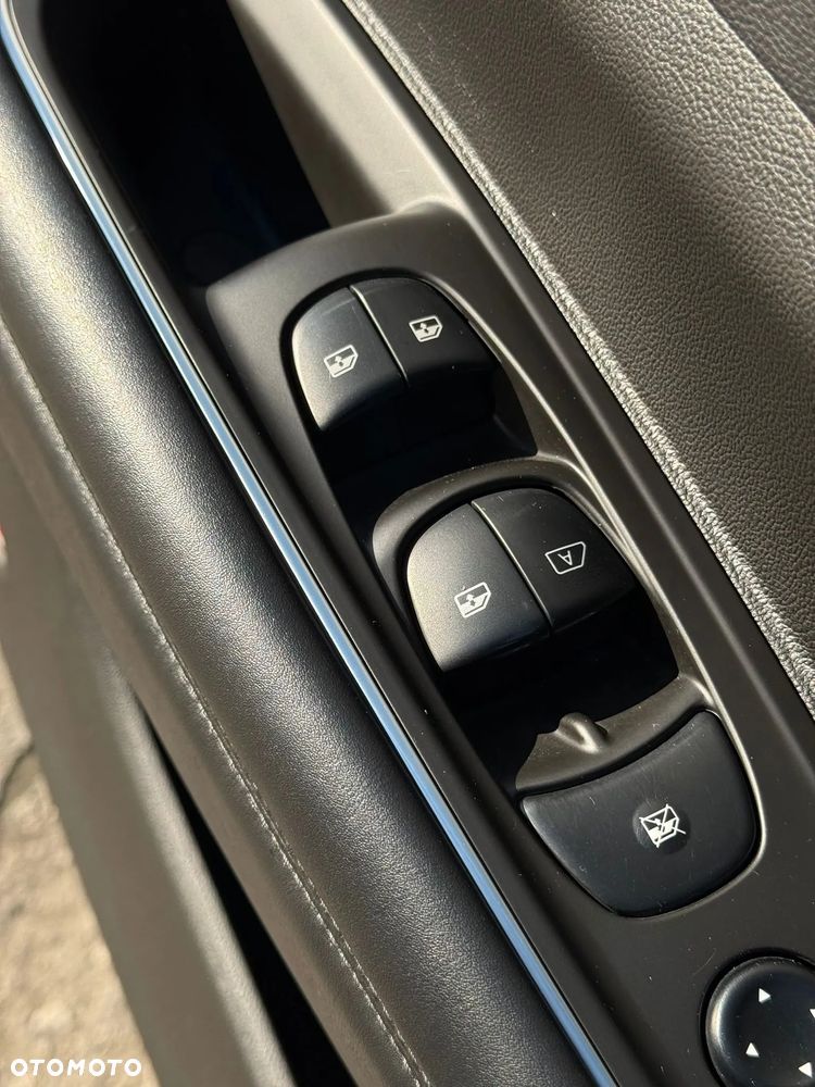 Renault Koleos 2.0 dCi Initiale Paris 4x4 X-Tronic - 16