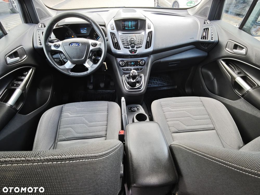Ford Transit Connect - 25