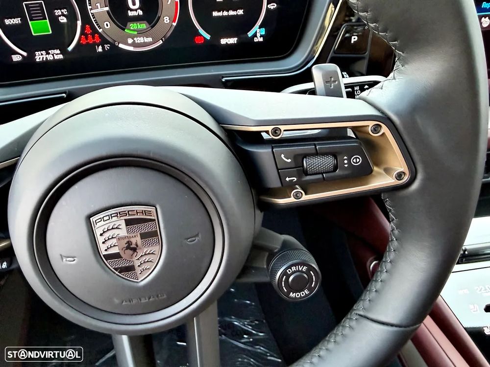 Porsche Cayenne Turbo E-Hybrid - 17