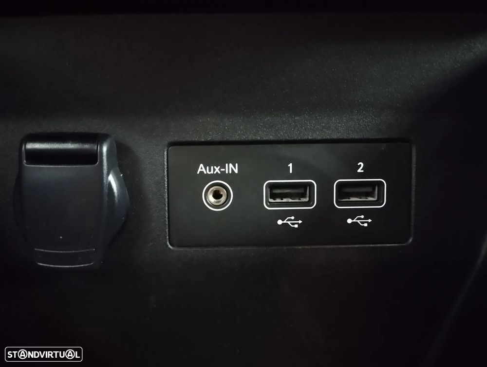 Renault Clio 1.0 TCe Evolution - 28