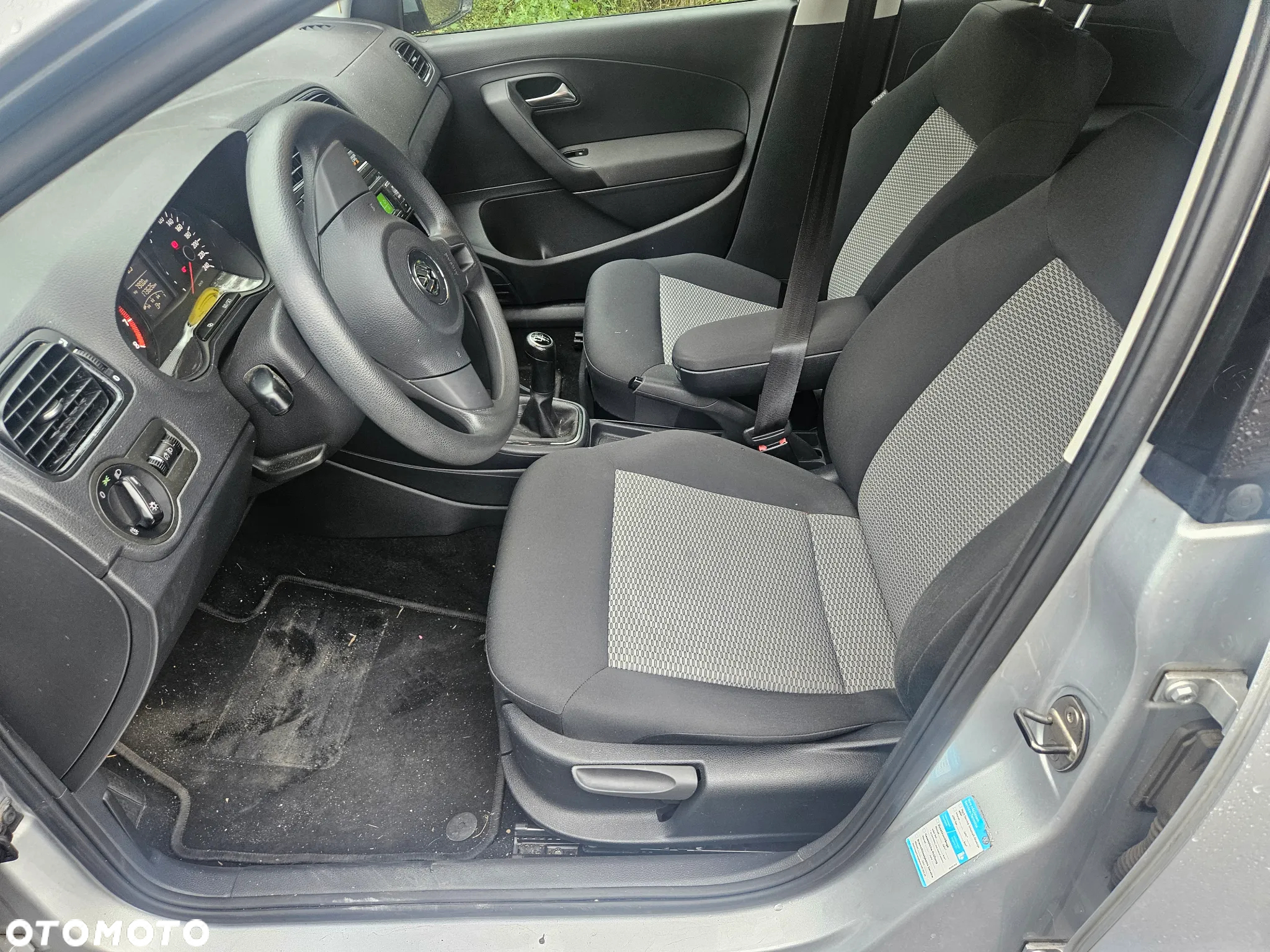 Volkswagen Polo 1.2 Style - 24
