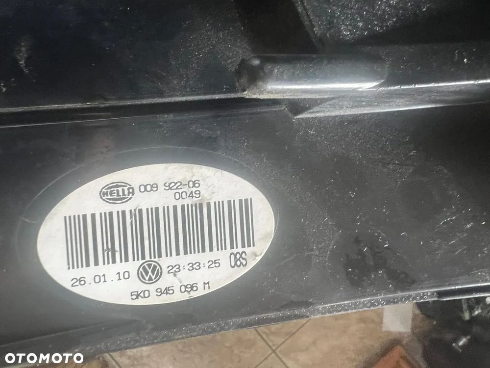 Vw Golf 6 VI Lampa Tylna Prawa tył 5K0945096M BŁOTNIKA prawa 5K0 945 096 M - 2