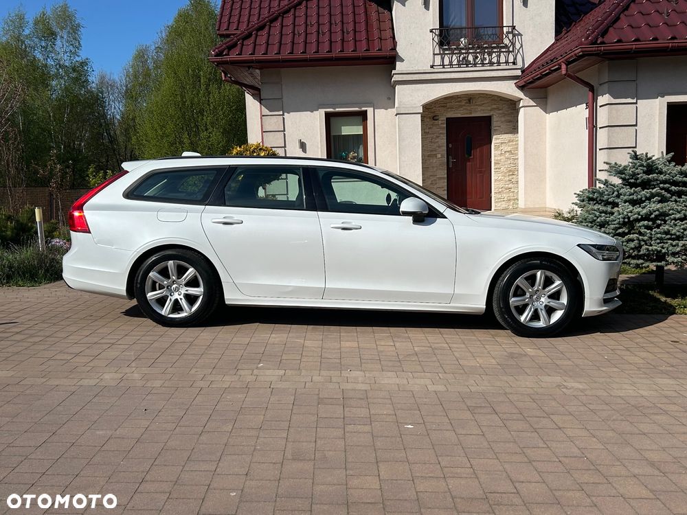 Volvo V90 D3 Momentum Pro - 12