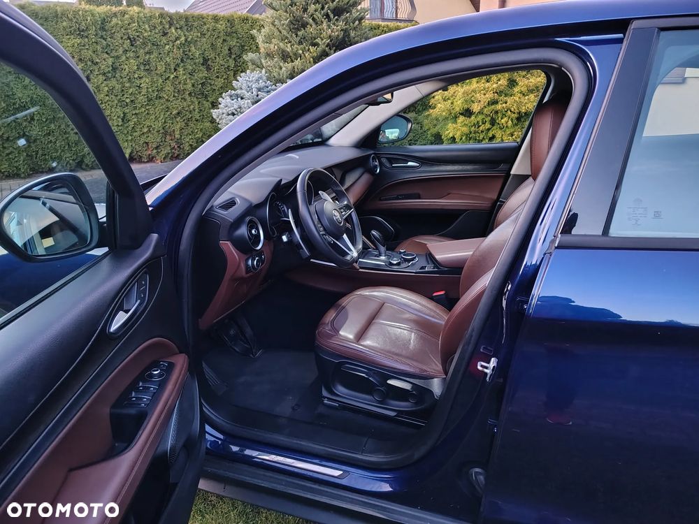 Alfa Romeo Stelvio 2.0 Turbo First Edition Q4 - 17