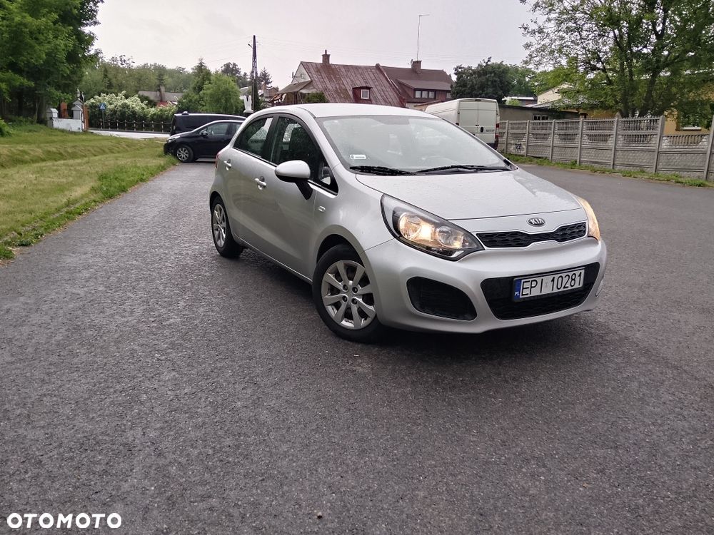 Kia Rio - 1