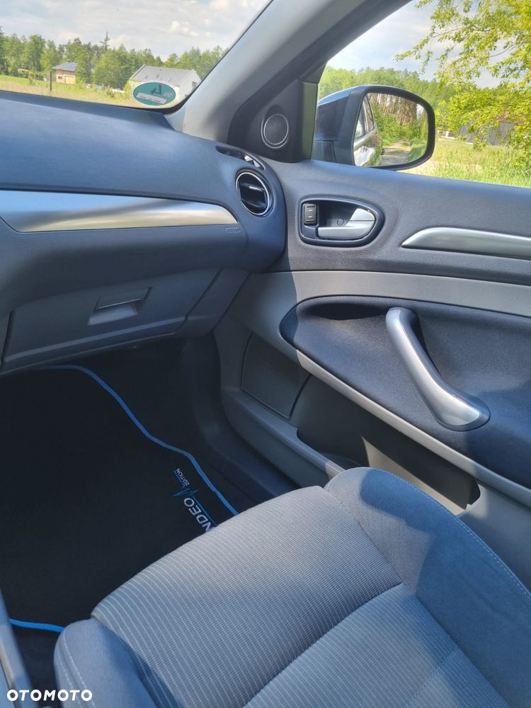 Ford Mondeo 2.0 TDCi Titanium X - 17