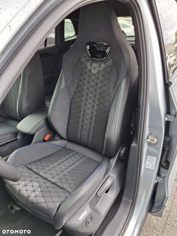 Volkswagen Tiguan - 11