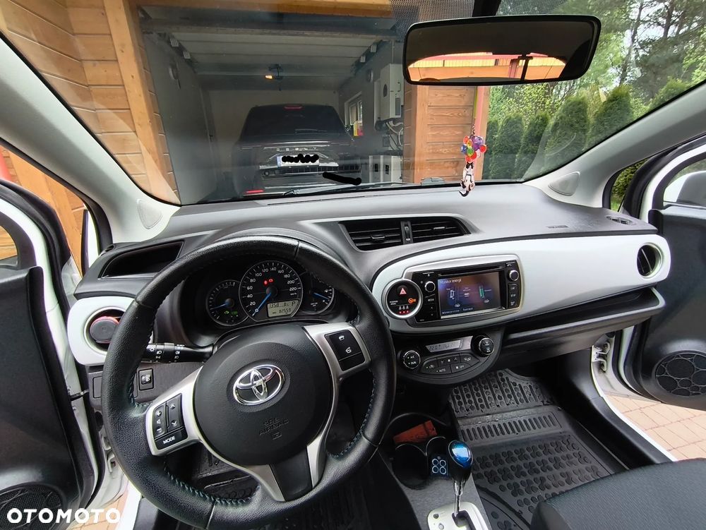 Toyota Yaris 1.5 VVT-i - 10