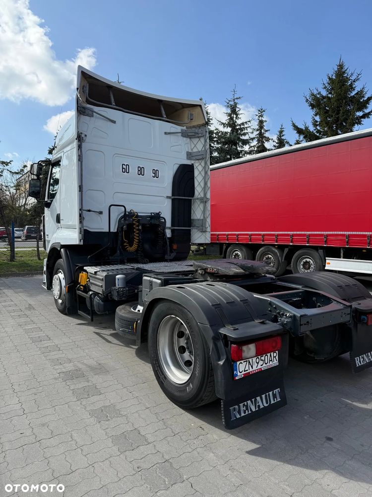 Renault Premium - 10