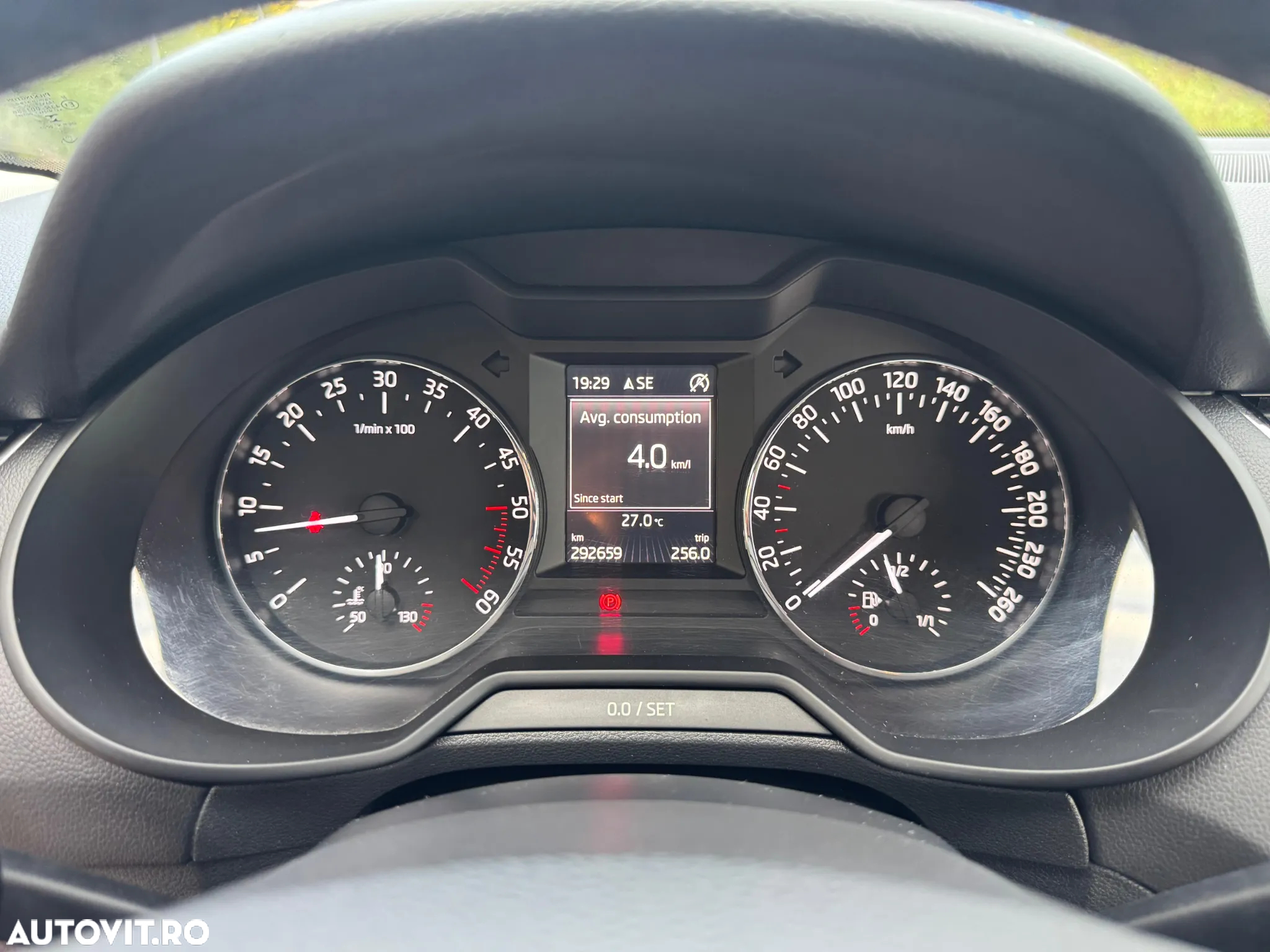 Skoda Octavia 1.6 TDI ELEGANCE - 27