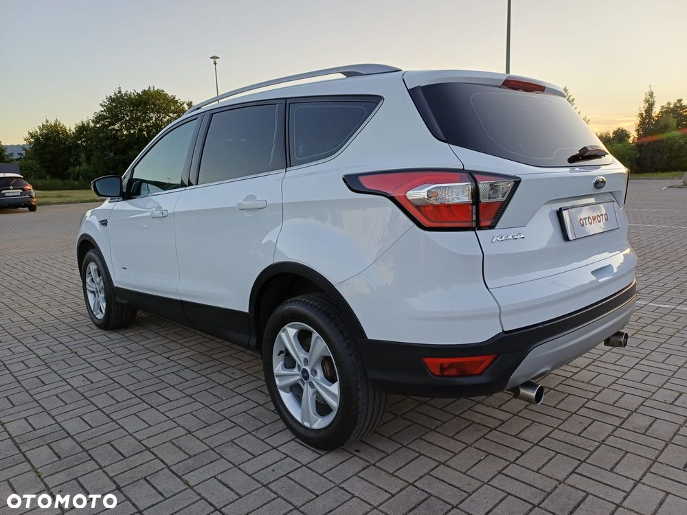 Ford Kuga - 9