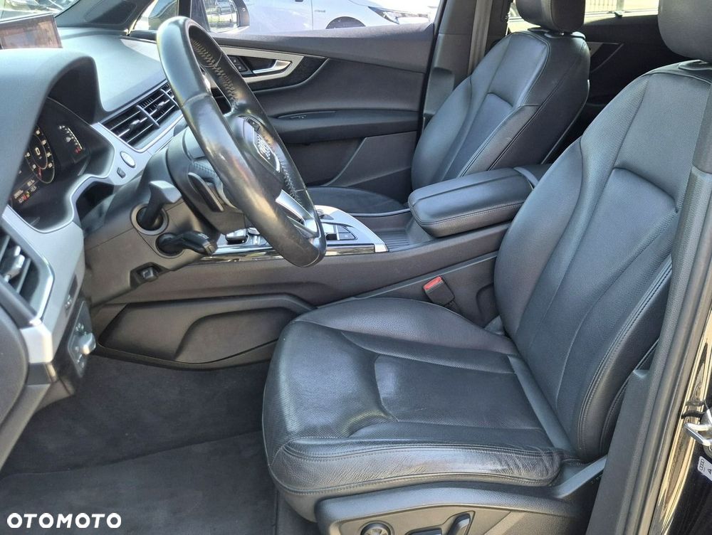 Audi Q7 - 16
