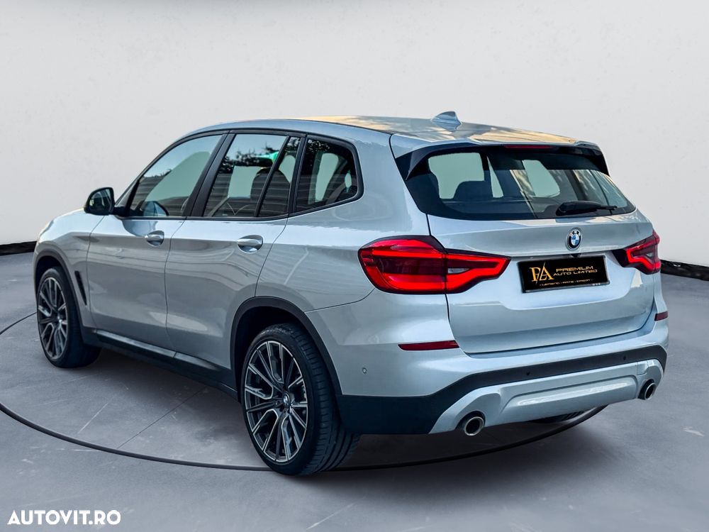BMW X3 xDrive20i AT xLine - 4