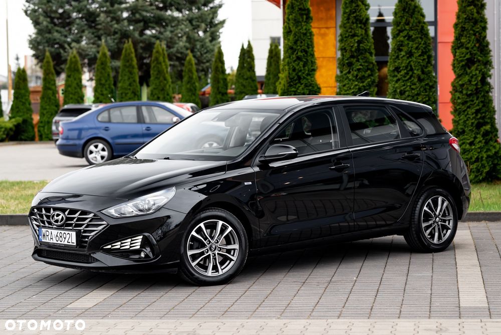 Hyundai i30 1.5 T-GDI 48V Premium DCT - 4