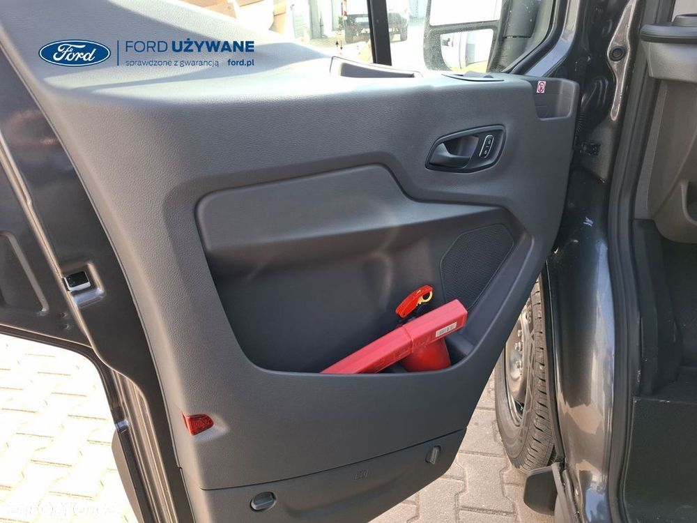 Ford Transit - 22