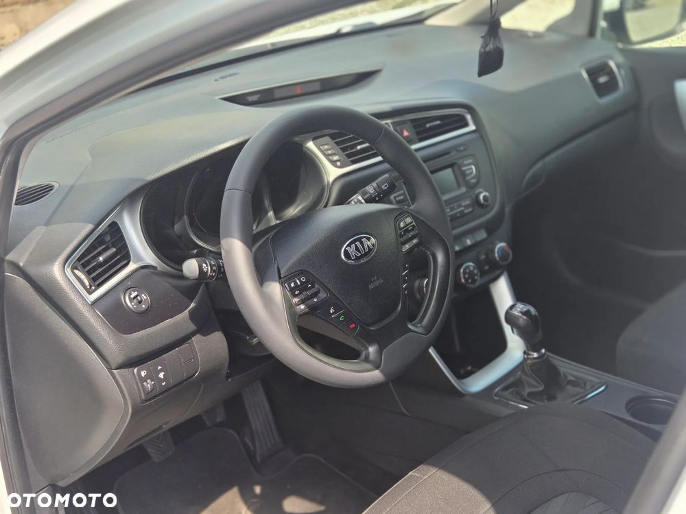 Kia Ceed 2016 photo 5