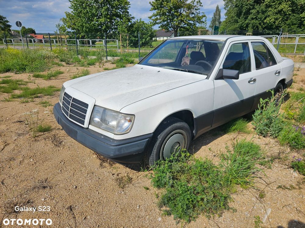 Mercedes-Benz W124 (1984-1993) - 1