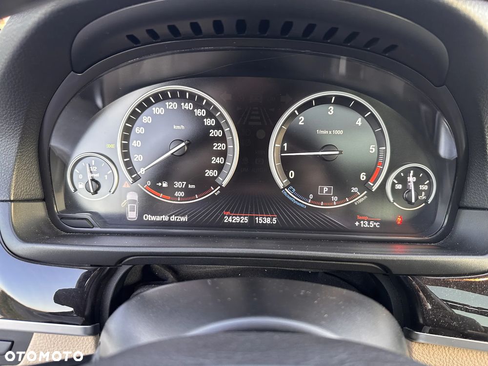 BMW Seria 5 - 23