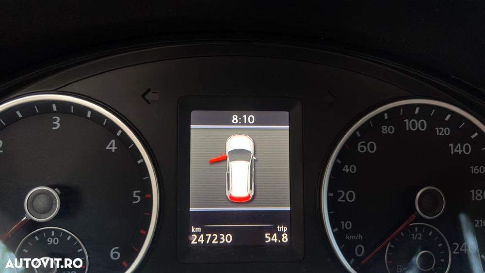 Volkswagen Tiguan - 11