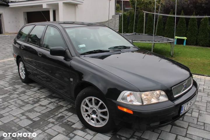 Volvo V40 1.8 - 18