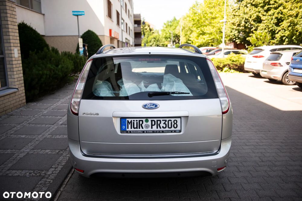 Ford Focus 1.6 16V Style - 31