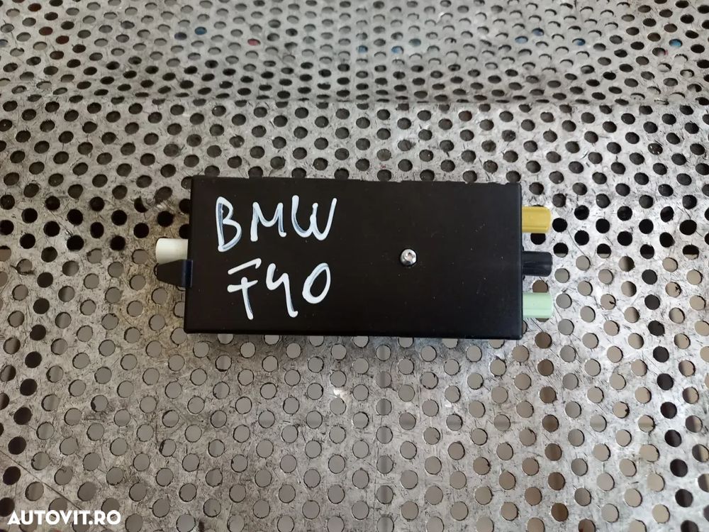 Amplificator Antena Bmw Seria 1 F40 Seria 2 F44 Cod  Dupa 2017 - Dezmembrari Arad - 3