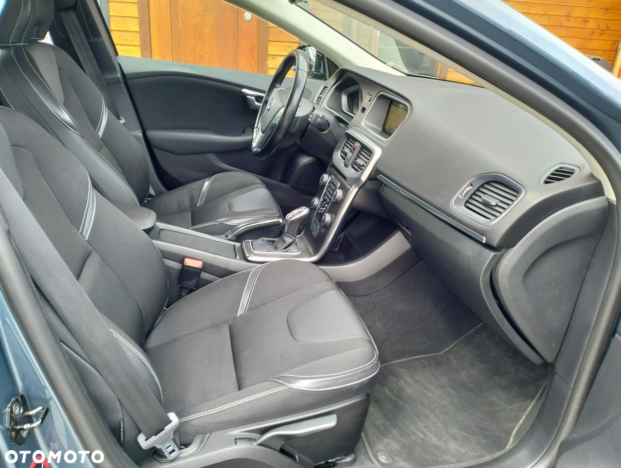 Volvo V40 - 18