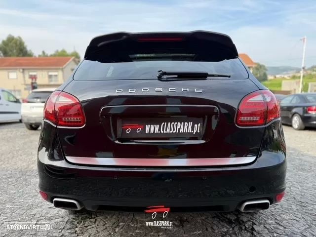 Porsche Cayenne Platinum Edition - 12