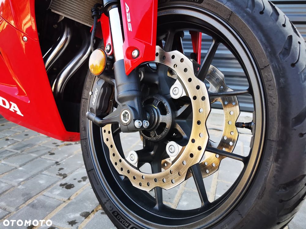 Honda CBR - 26