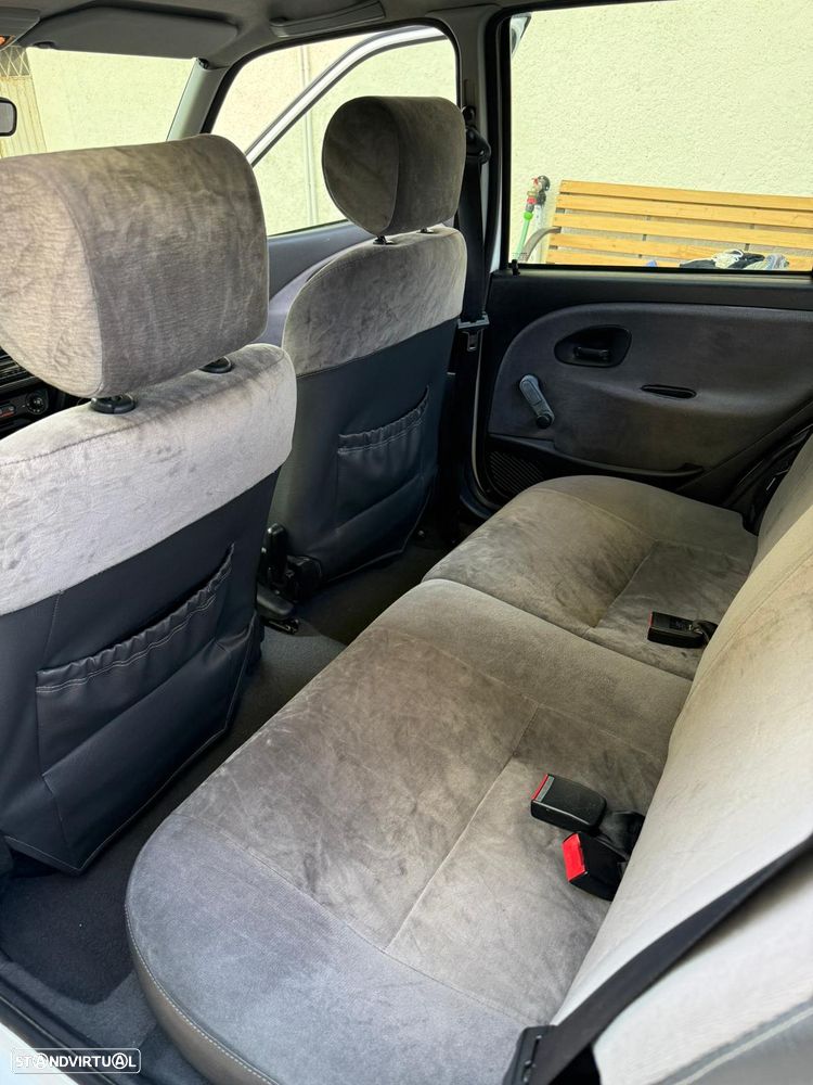 Citroën Saxo 1.5 D Exclusive - 12