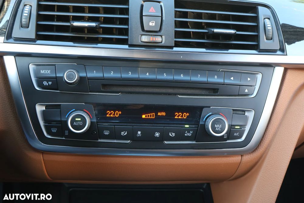 BMW Seria 3 325d Aut. Luxury Line - 27