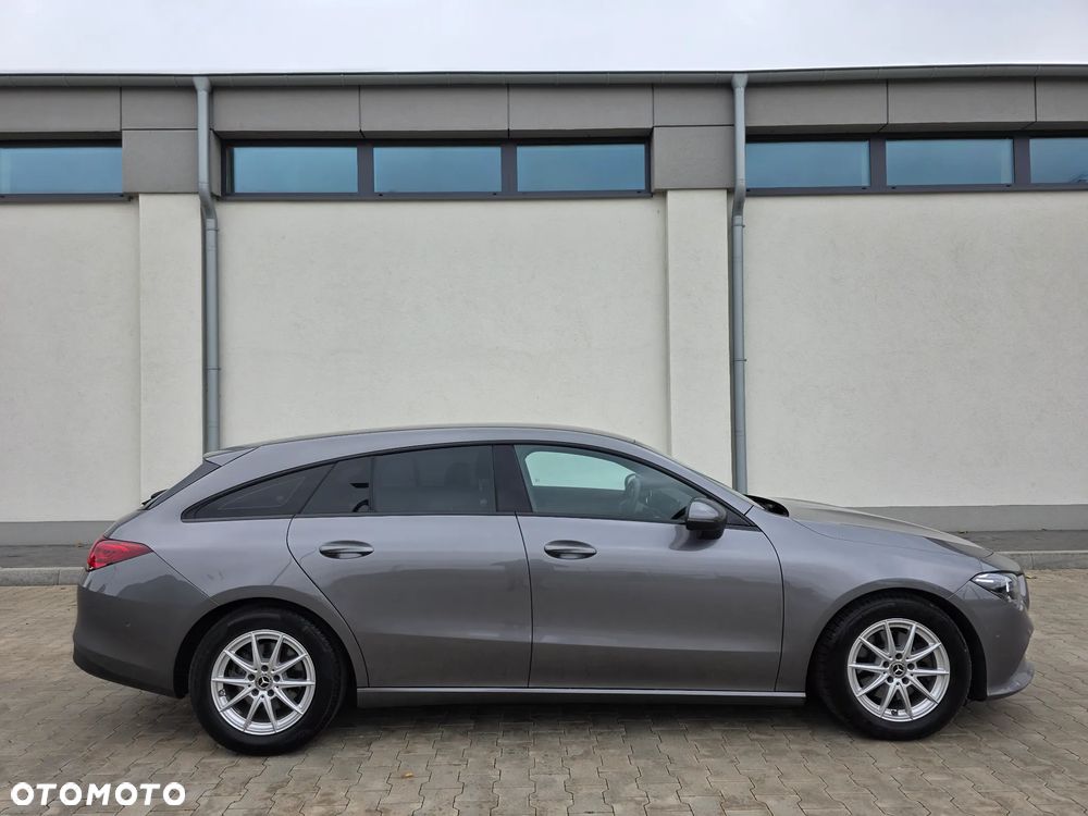 Mercedes-Benz CLA 180 d Shooting Brake 7G-DCT - 13