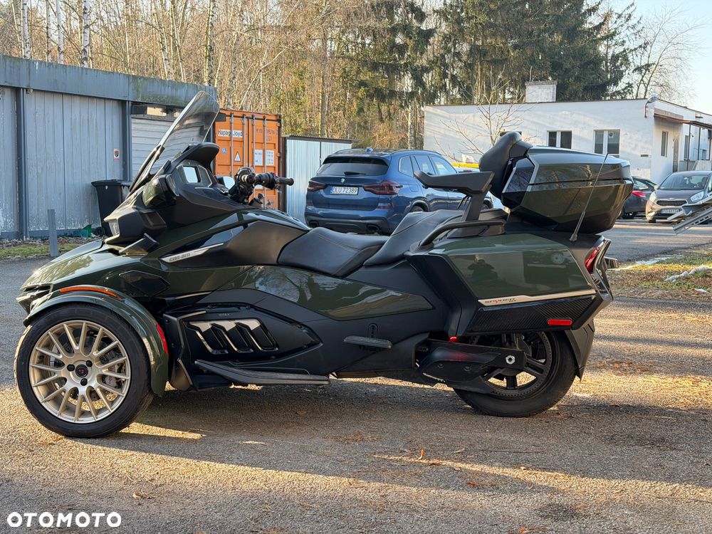 Can-Am Spyder - 3