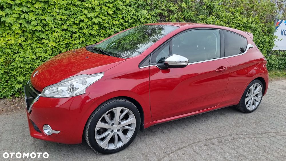 Peugeot 208 1.6 THP Allure - 4