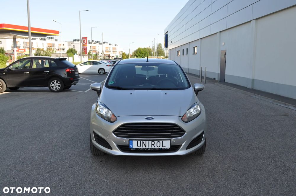 Ford Fiesta 1.25 Champions Edition - 4
